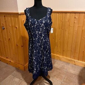 Roz & Ali lace overlay fit and flare dress. NWT